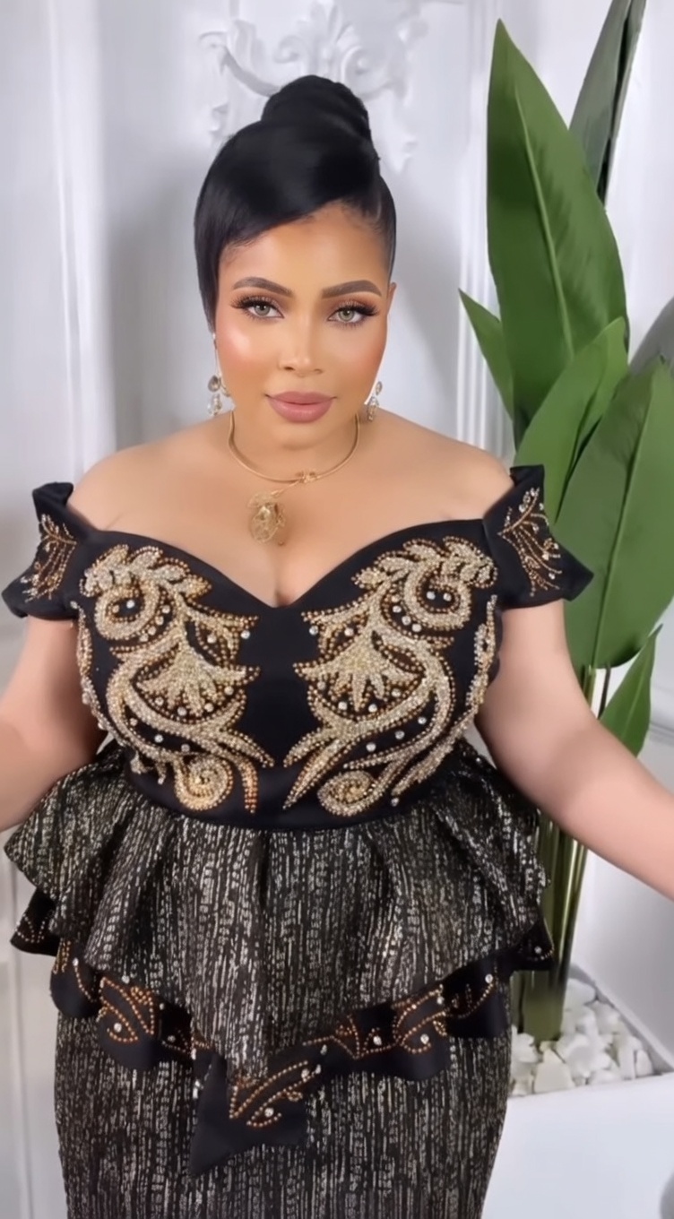 Luxury Black Turkey Gown with Gold Stone Details